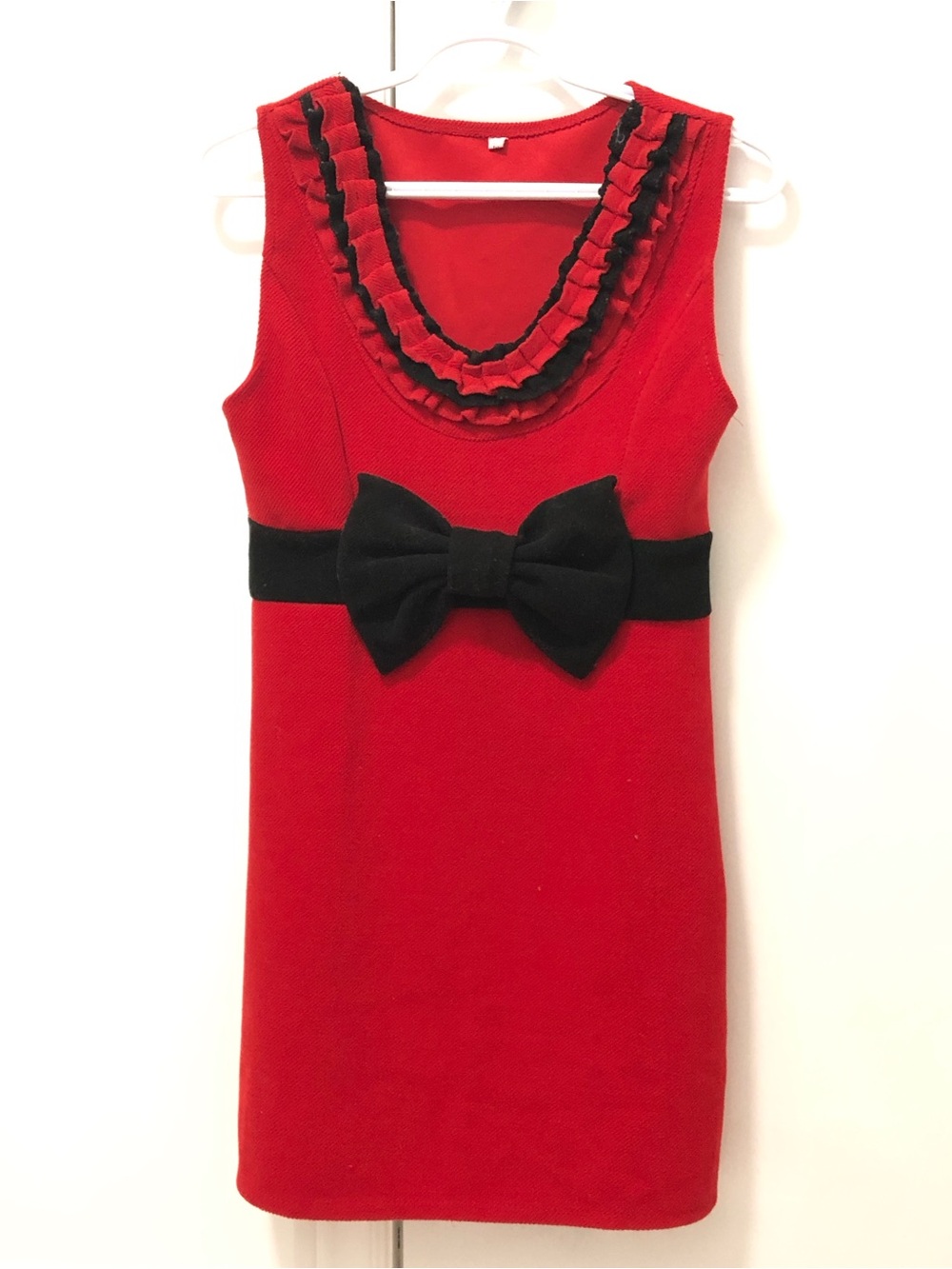 Preowned Solid Red Dress Black Bowtie Size Small  Women’s Sleeveless Formal Wear